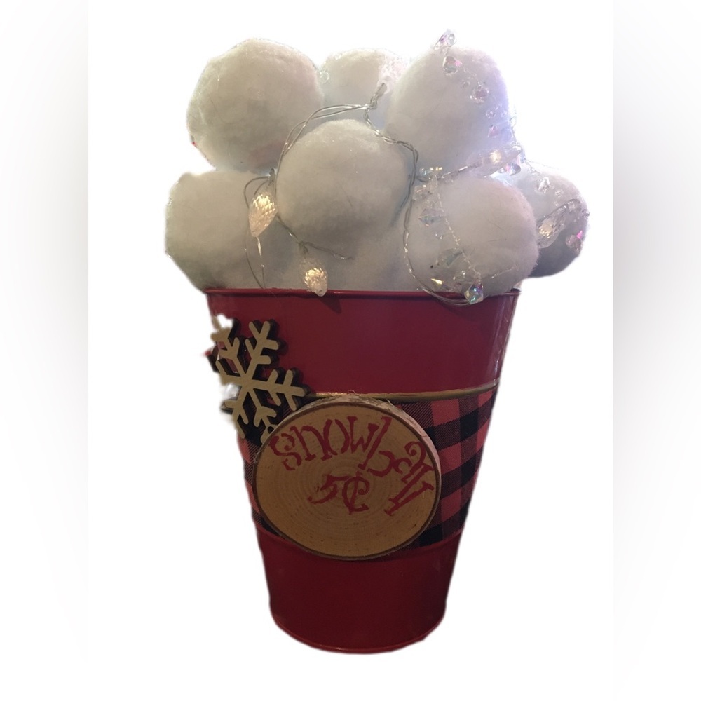 Festive Red Snowball Bucket